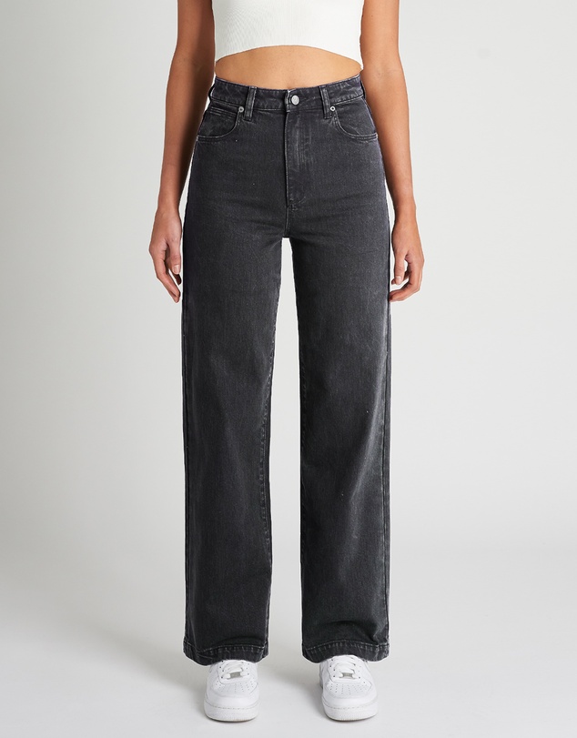 94 High & Wide Petite - Charo Black