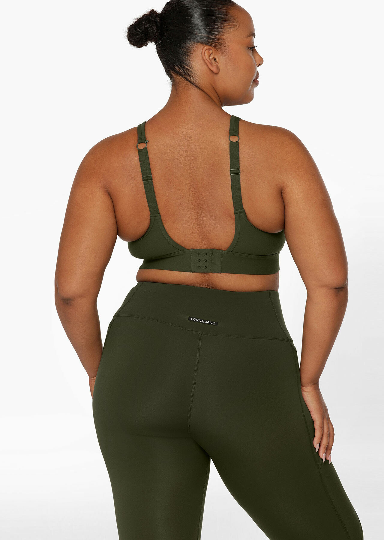 Amy Maximum Support Sports Bra - Luxury Green slider