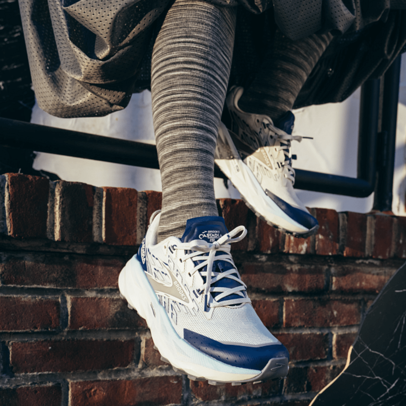 Cascadia 19 - Unisex - 169 - CMA FIRST FROST BLUE/GRAY/BELLWETHER slider