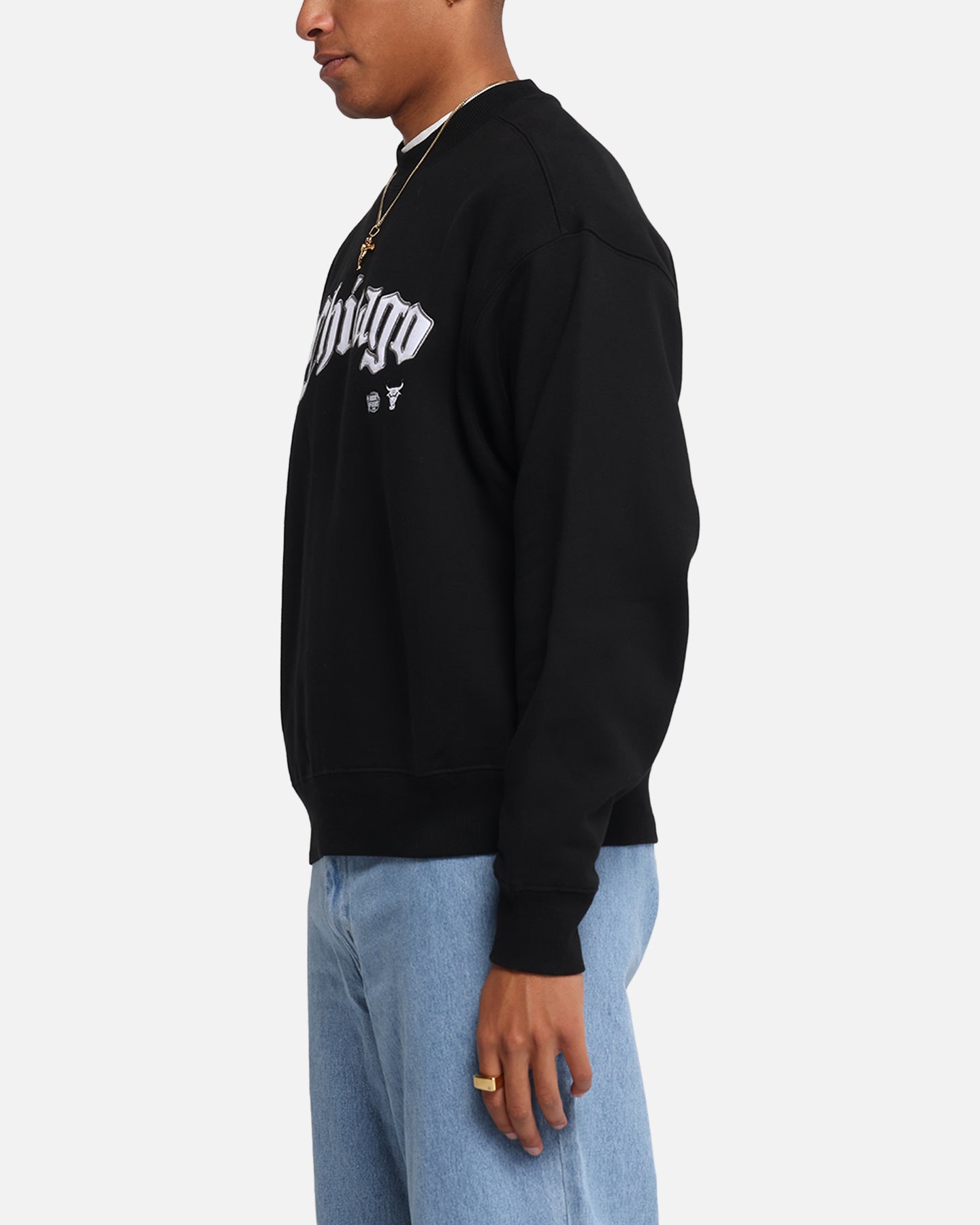 Chicago Bulls Field To The Court Crewneck slider