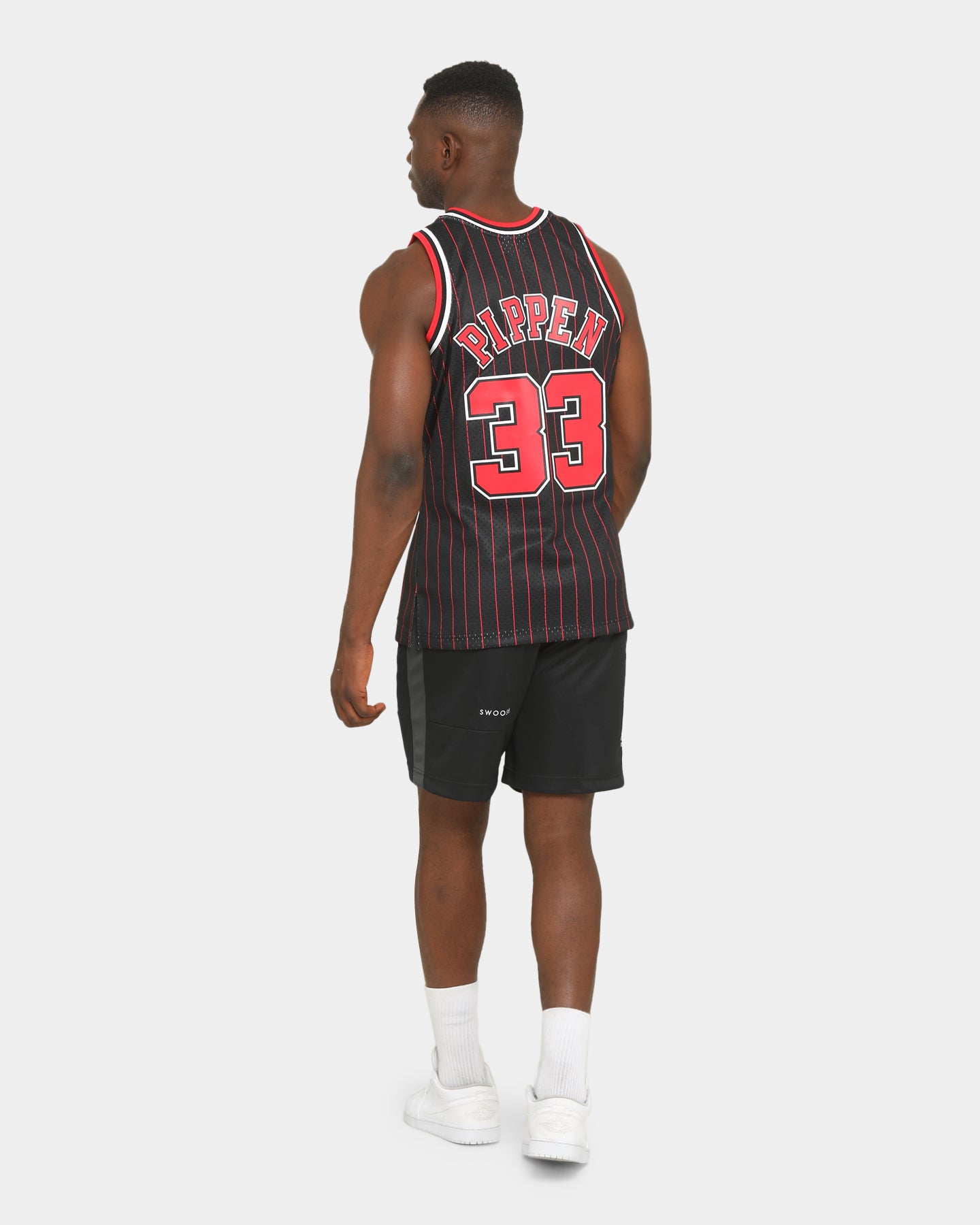Chicago Bulls Scottie Pippen '95-'96 #33 Swingman Jersey slider