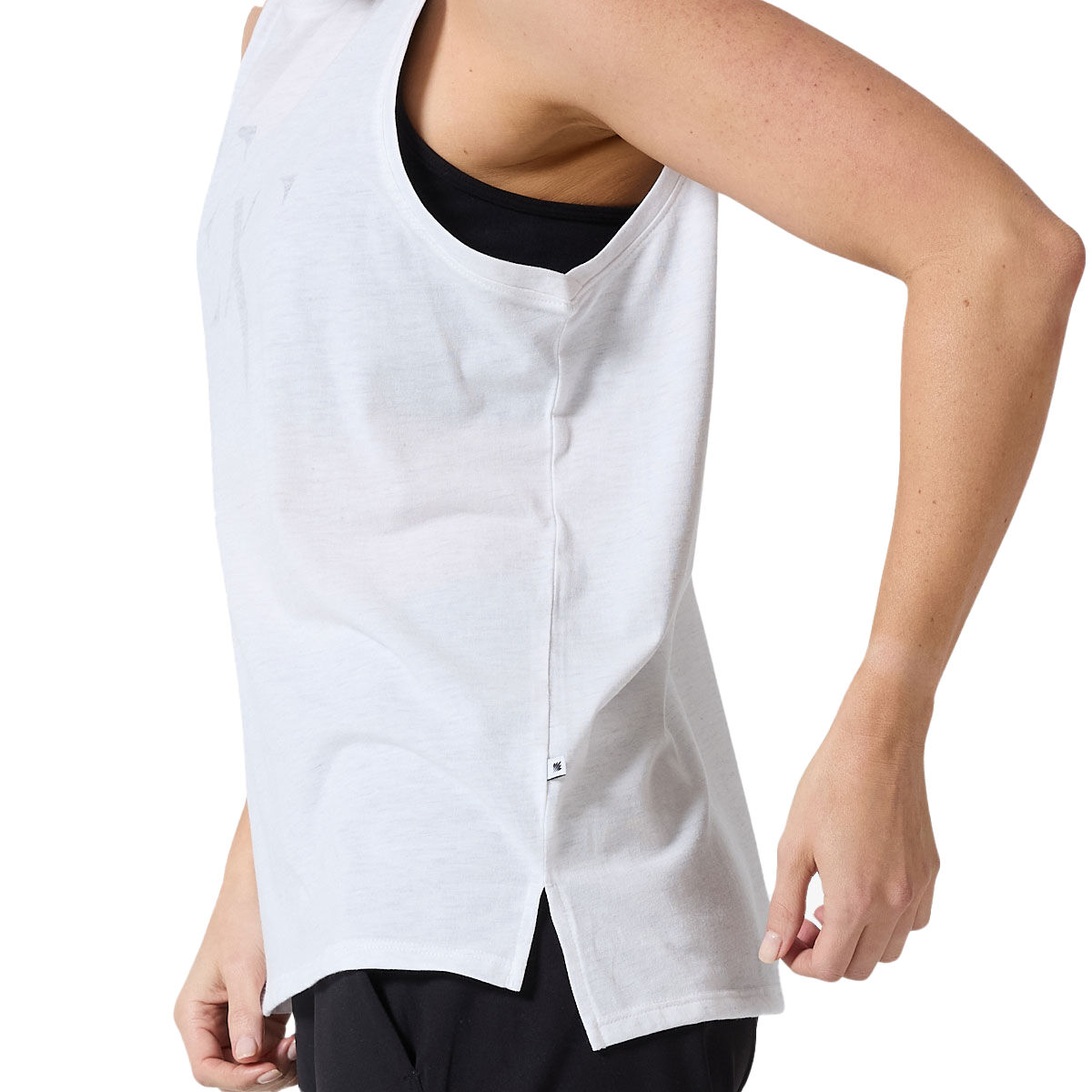 Ell/Voo Womens VT Taylor Muscle Tank - White marle slider