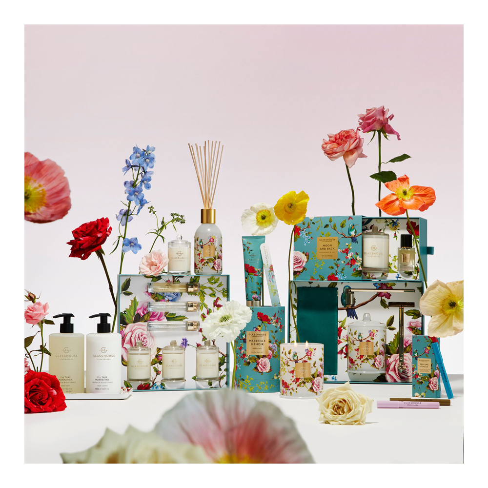 Enchanted Garden Climbing & Rambling Roses Fragrance Diffuser (Limited Edition) slider