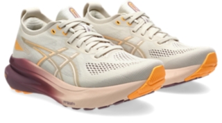 GEL-KAYANO 31 - Oatmeal/Pearl Pink slider