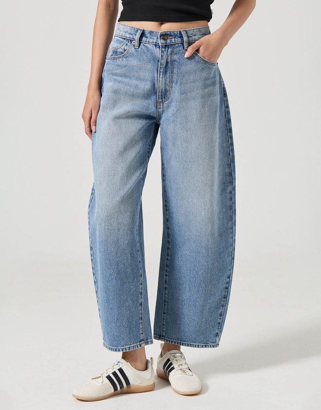 Gigi Barrel Jeans - Brad Blue