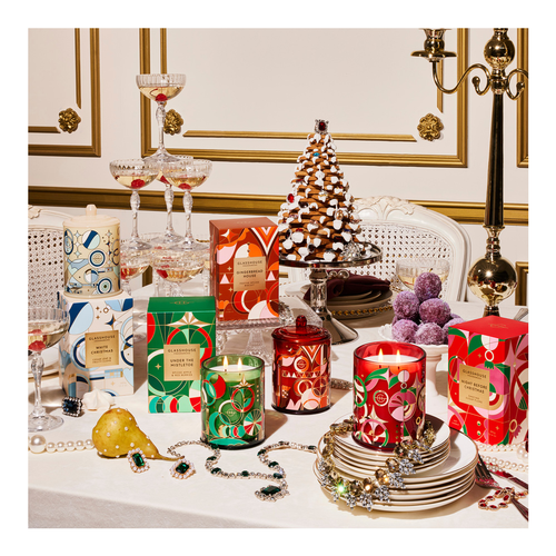 Gingerbread House Soy Candle (Holiday Limited Edition) slider