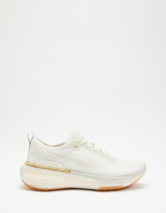 Invincible 3 - Women's - Light Bone, Pale Ivory & Sail