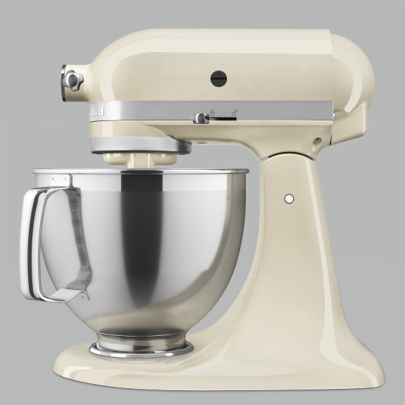 KITCHENAID ARTISAN STAND MIXER - ALMOND CREAM slider