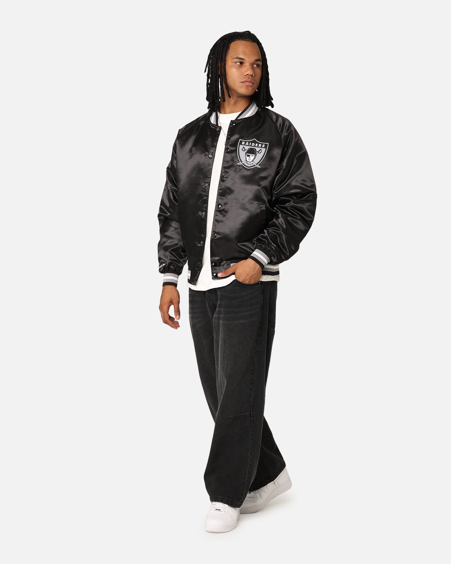 Las Vegas Raiders Lightweight Satin Jacket slider