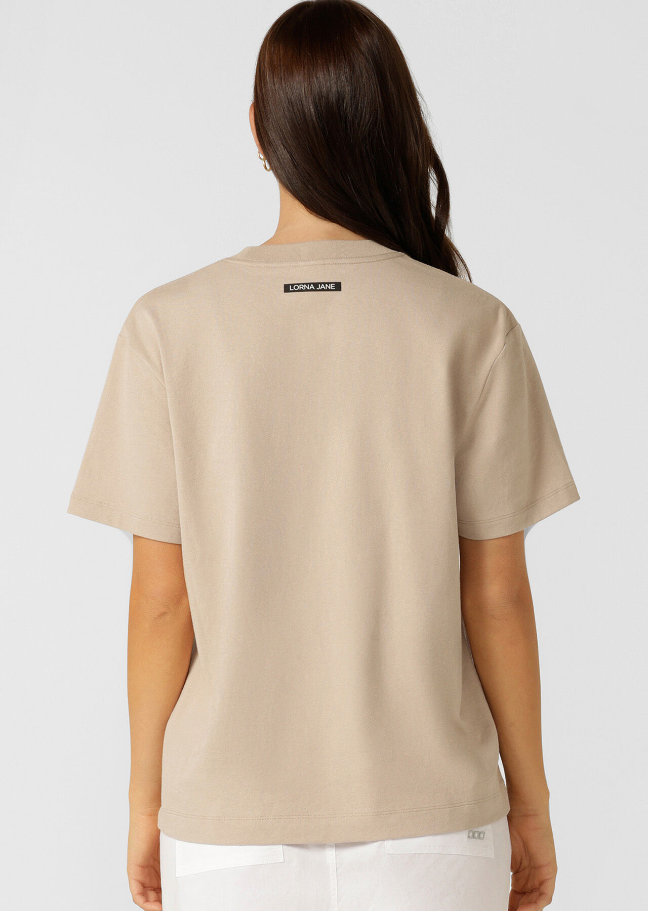 LJ Basics T-shirt - Latte slider