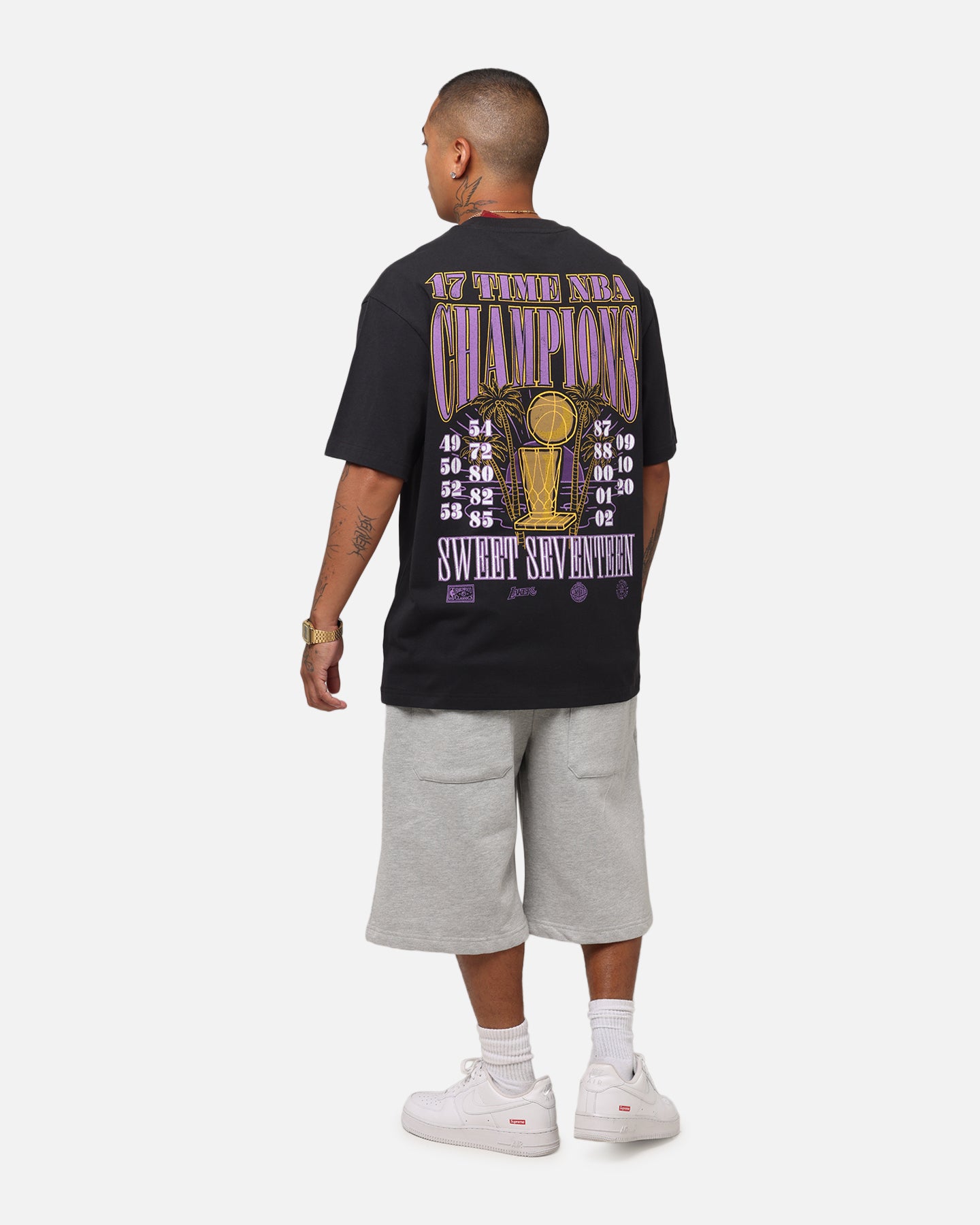 Los Angeles Lakers 17-Time NBA Champions T-Shirt slider