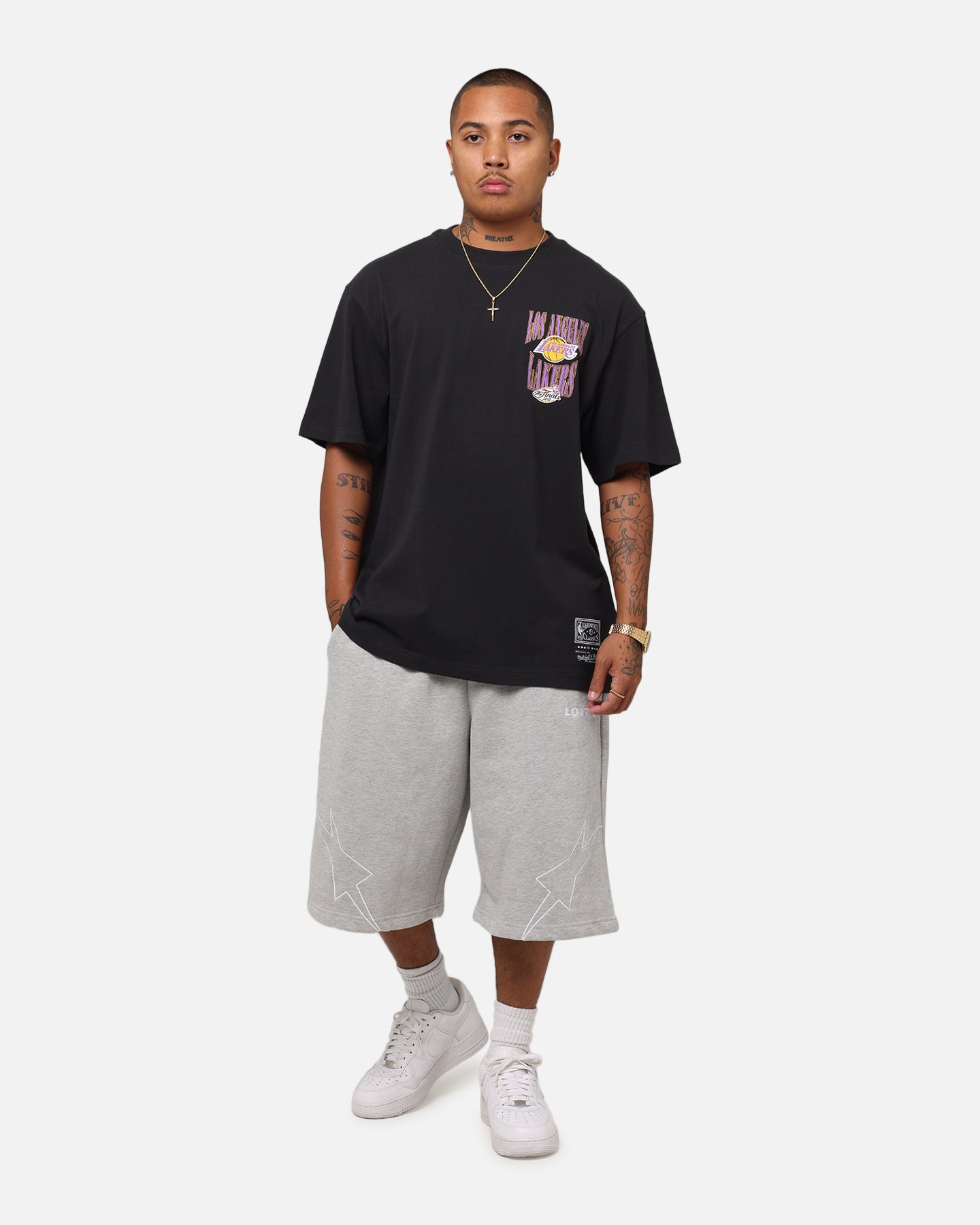 Los Angeles Lakers 17-Time NBA Champions T-Shirt slider