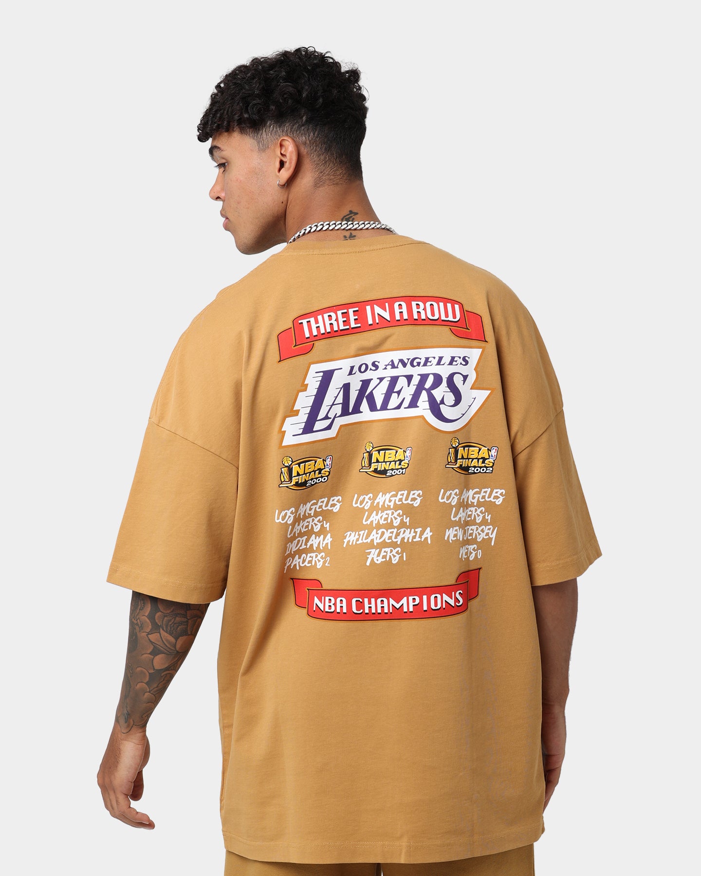 Los Angeles Lakers 3-Peat T-Shirt slider