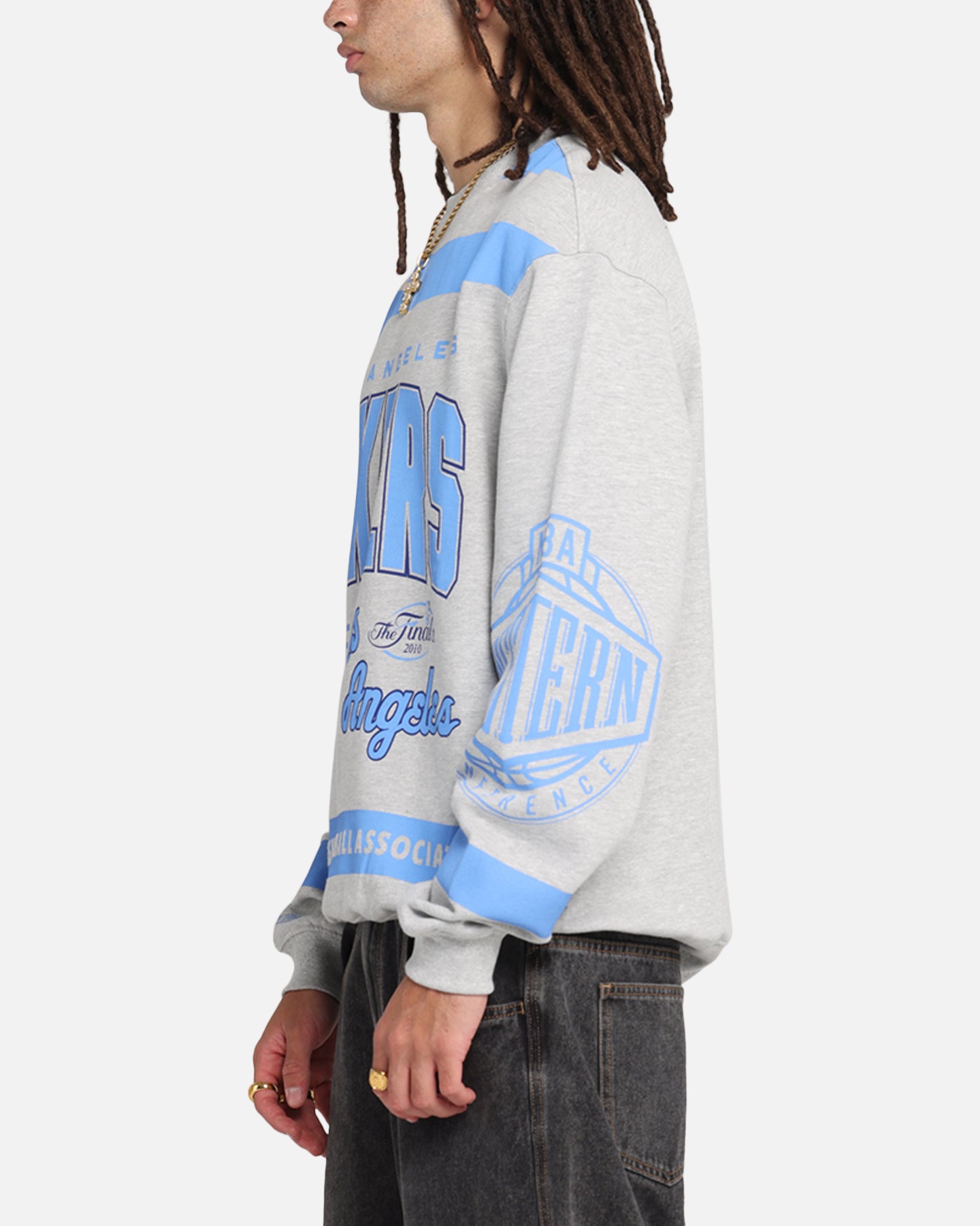 Los Angeles Lakers Letterform Crewneck slider