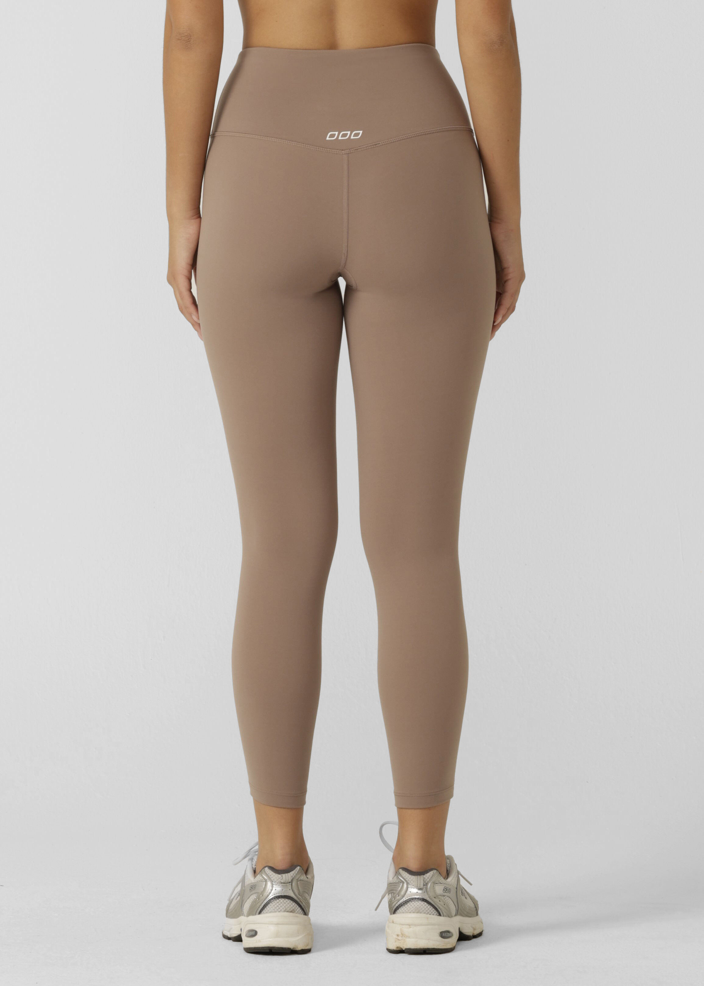 Lotus No Chafe Ankle Biter Leggings - Cedar slider