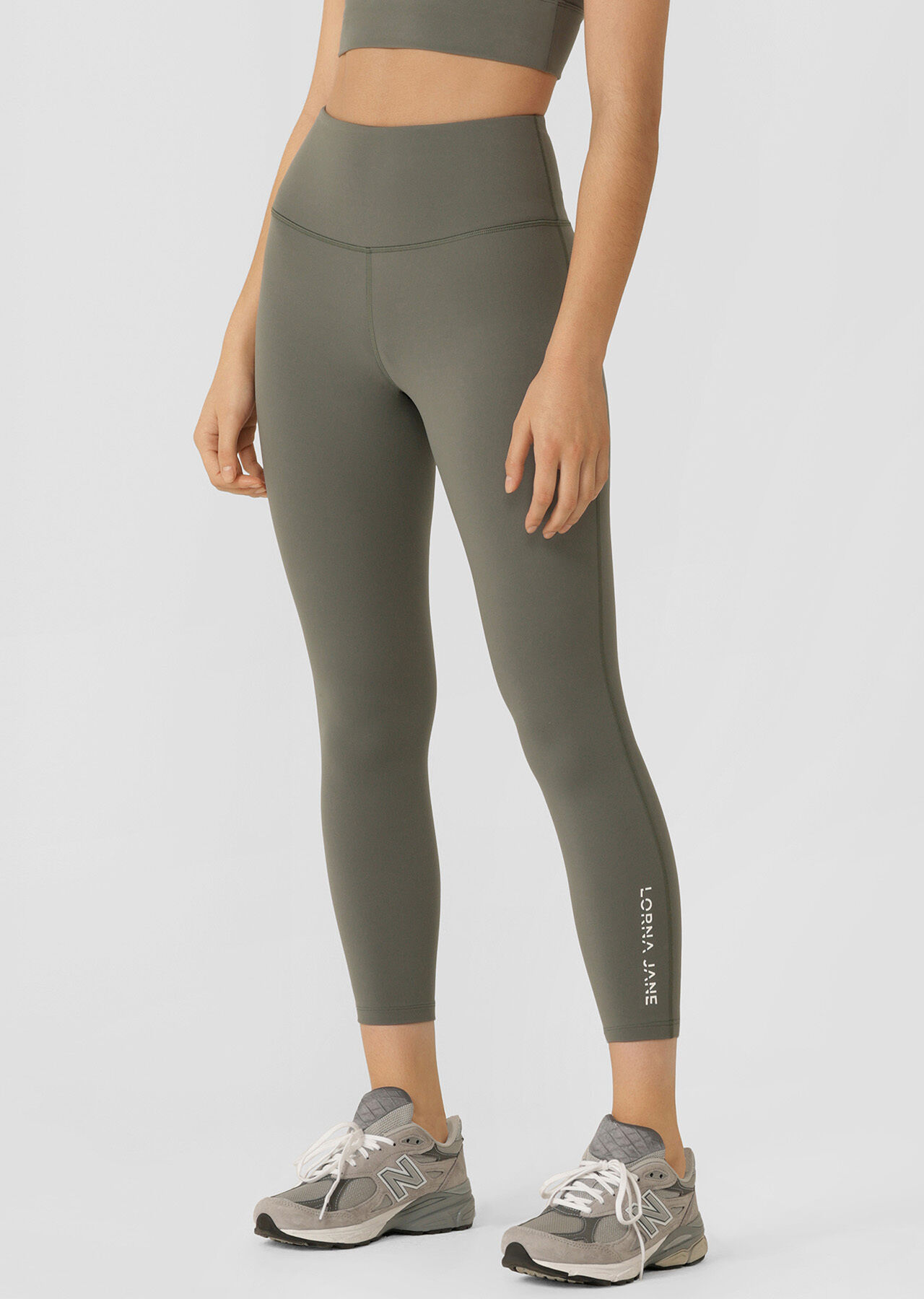 Lotus No Chafe Phone Pocket Ankle Biter Leggings - Agave Green slider