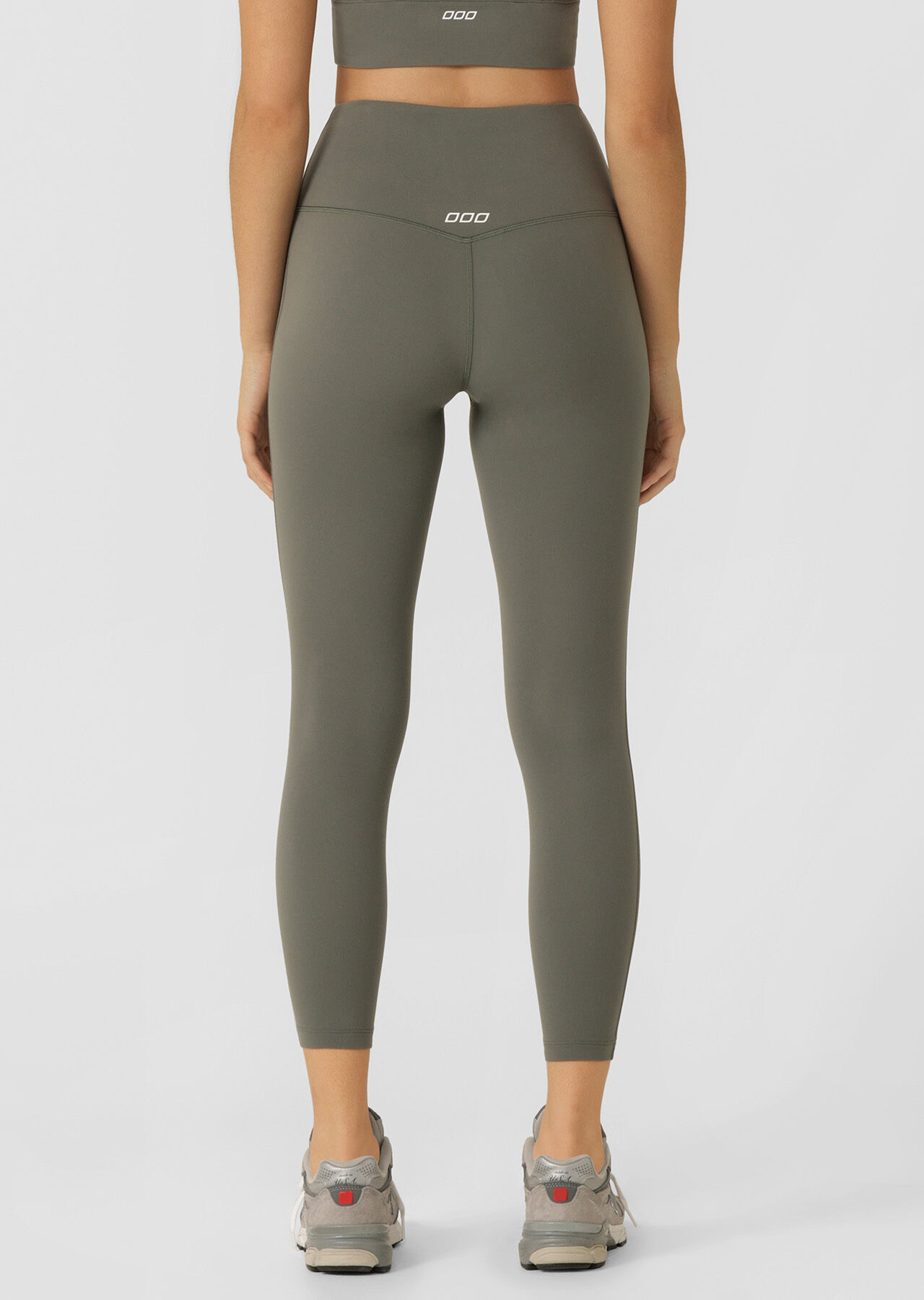 Lotus No Chafe Phone Pocket Ankle Biter Leggings - Agave Green slider