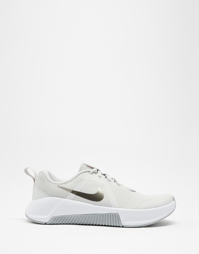 MC Trainer 3 - Women's - Photon Dust, Metallic Pewter & White
