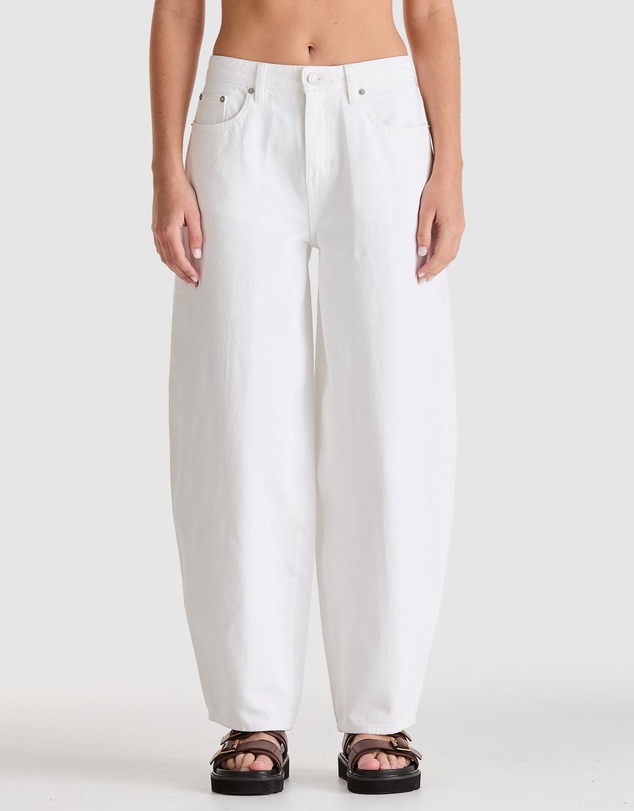 Mid Barrel Jeans - Bright White