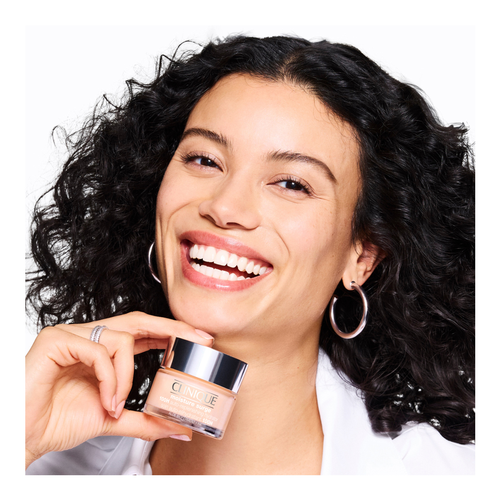 Moisture Surge Megastars Kit (Holiday Limited Edition) slider