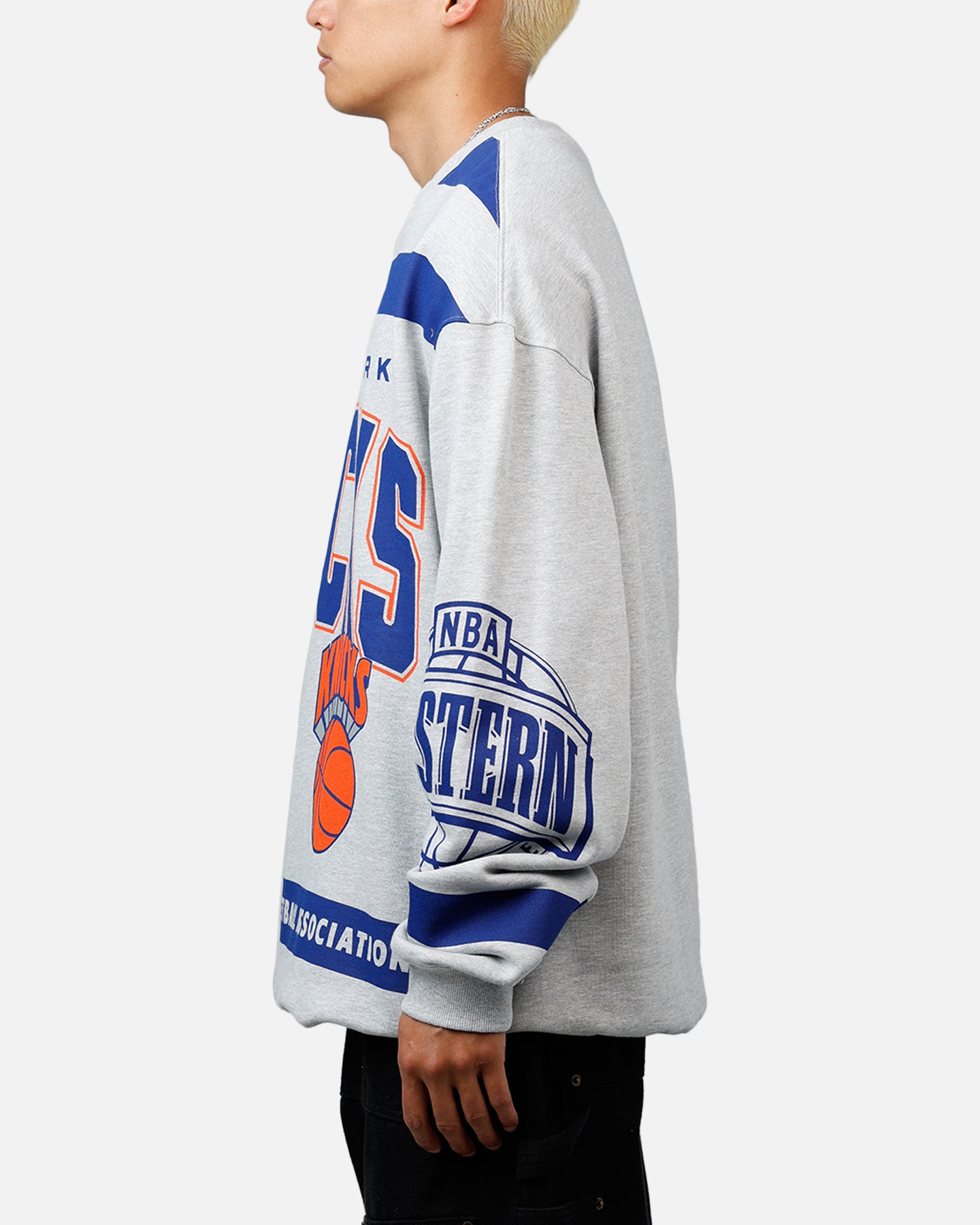 New York Knicks Letterform Crewneck slider