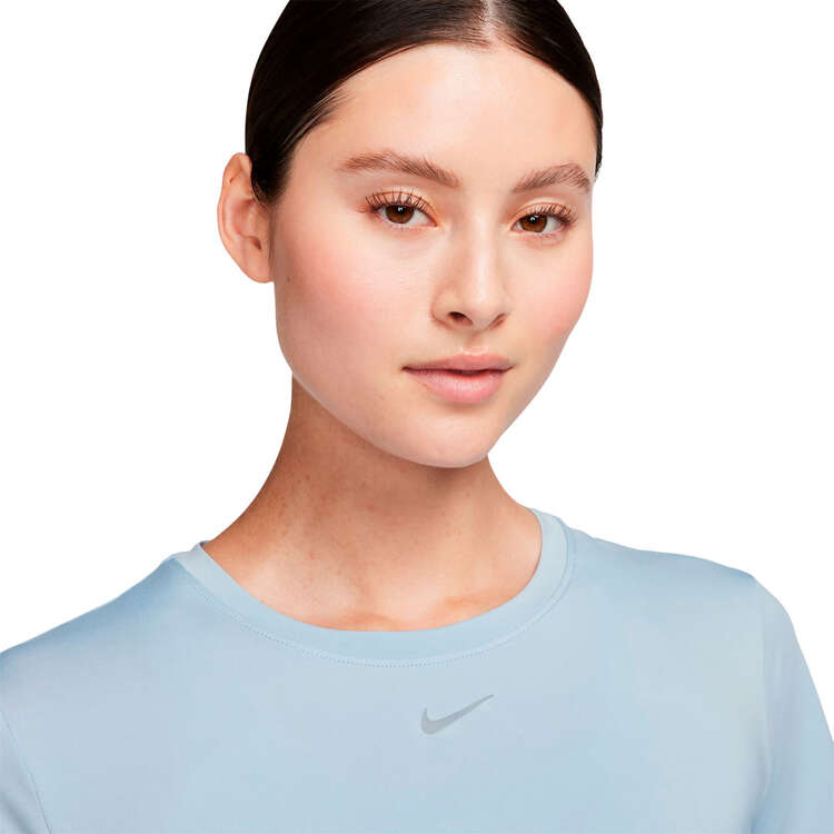 Nike One Womens Classic Dri-FIT Fitness Tee - Black slider