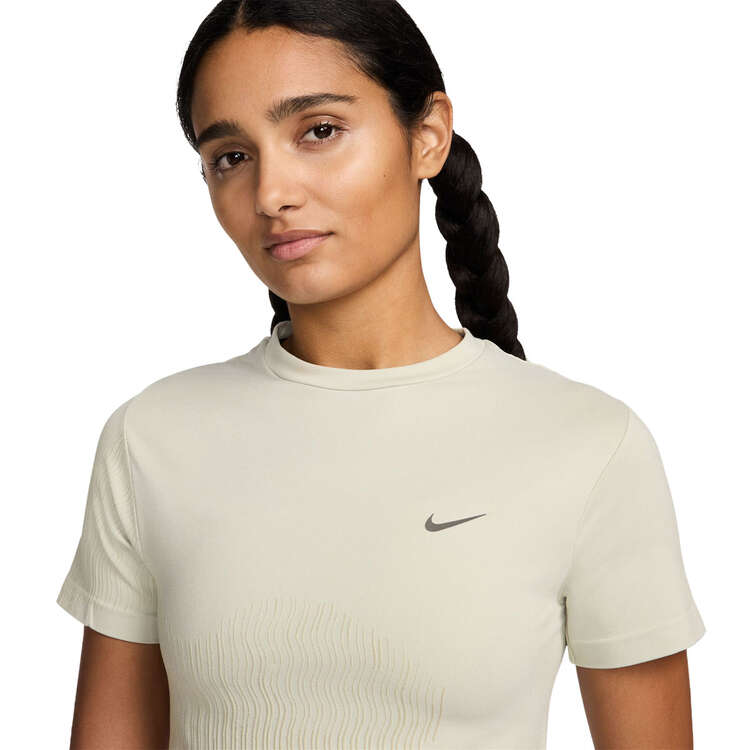 Nike Womens Run Division Dri-FIT ADV Running Tee - Green slider