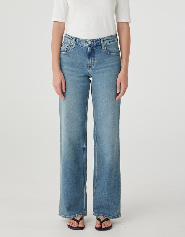 Nikki Jeans - Light Tint