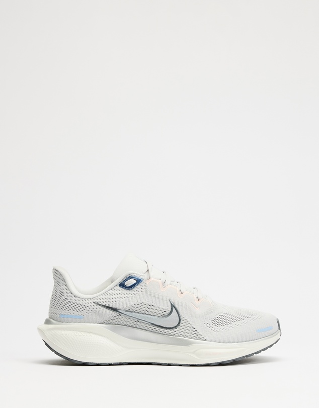 Pegasus 41 - Women's - Photon Dust, Metallic Pewter & Sail Echo Pink