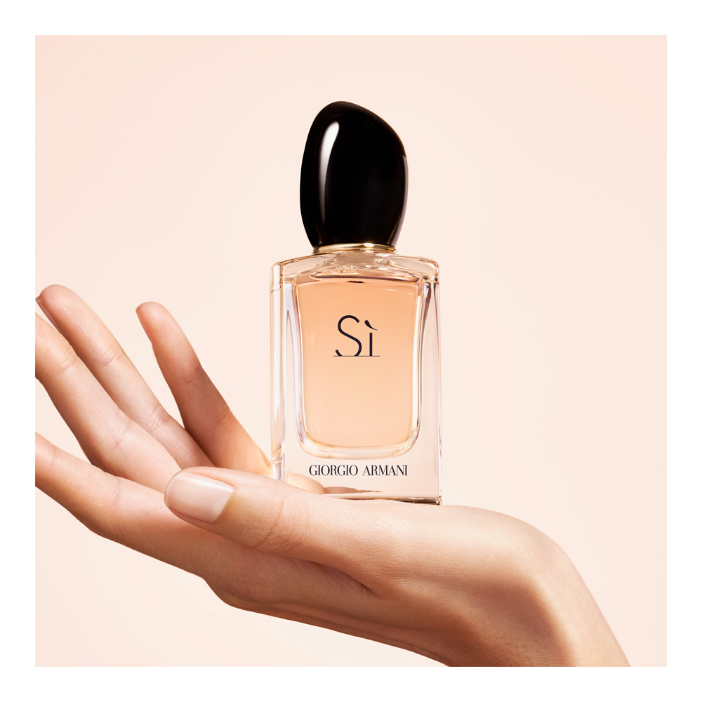 Si Eau De Parfum slider