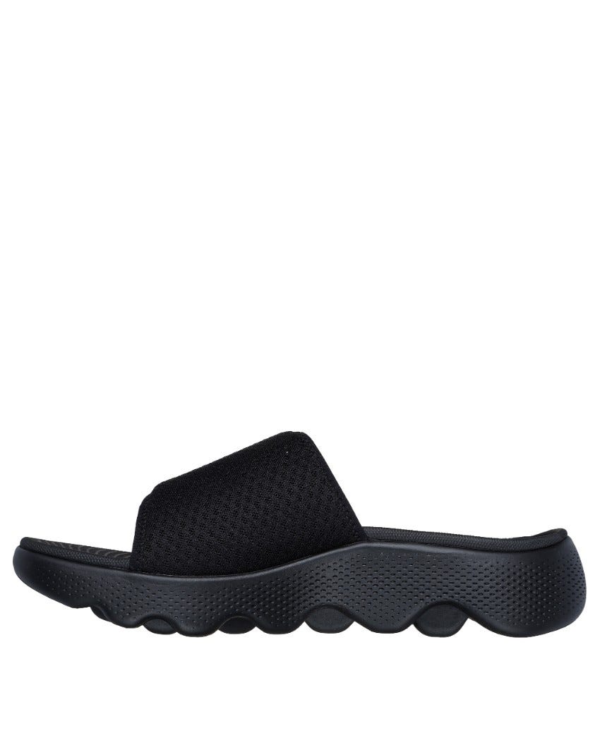 Skechers GOwalk Massage Fit - Deep Tissue - BLACK/BLACK slider