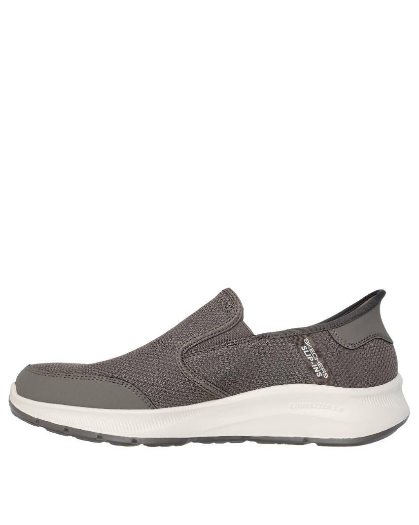 Skechers Slip-Ins Relaxedd Fit: Equalizer 5.0 - Drayze Extra Wide Fit - TAUPE slider