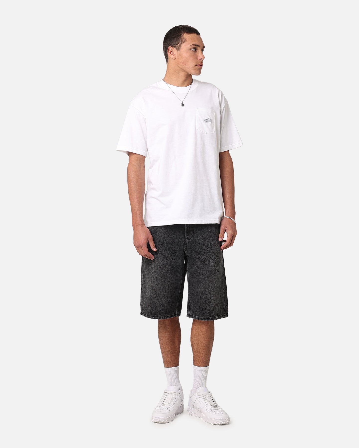 Sportswear Max 90 Sneaker Patch T-Shirt slider