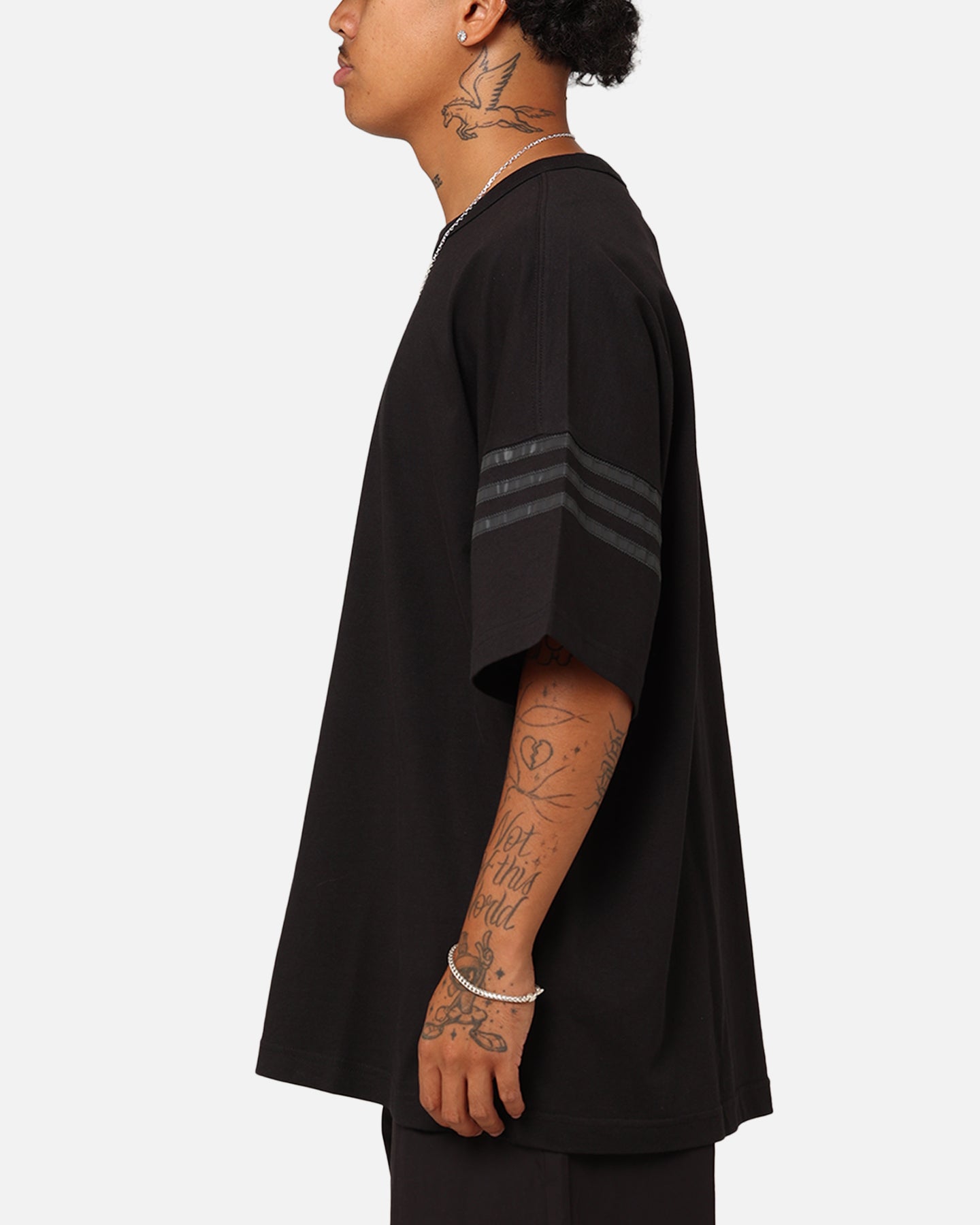 Street Neuclassic T-Shirt slider